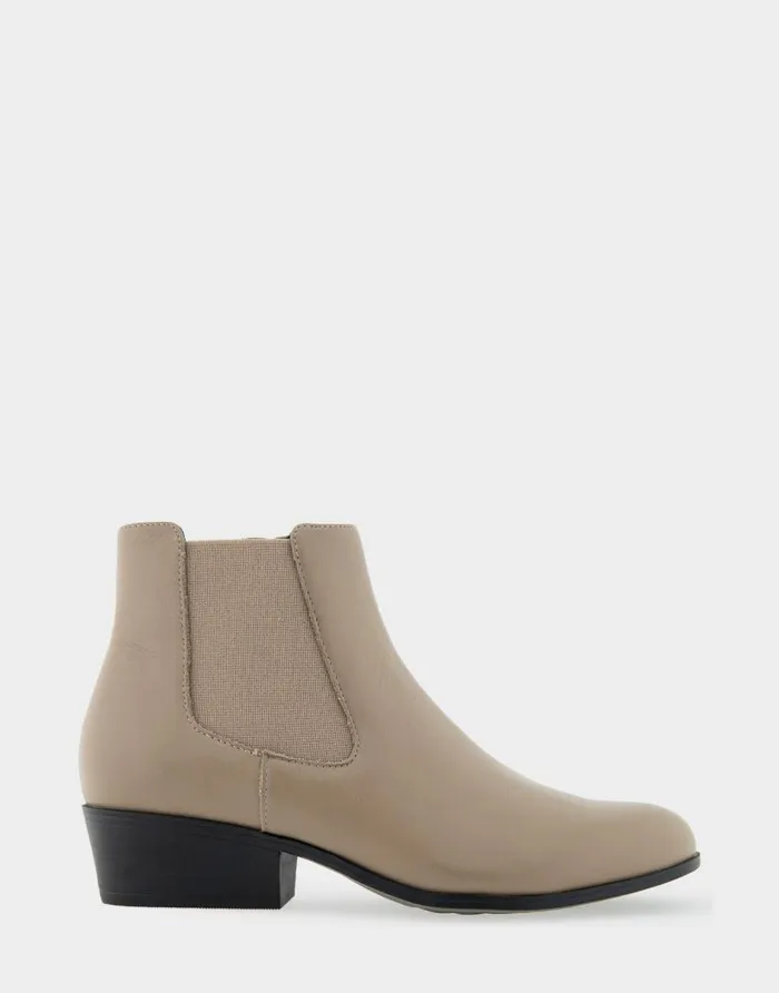 Aerosoles Comfortable Women039s Ankle Boot In Beige Genuine Leather Trench Coat Genuine Leather Women Ankle Boots Aerosoles Comfortable Women039s Ankle Boot In Beige Genuine Leather Trench Coat Genuine Leather Women Ankle Boots