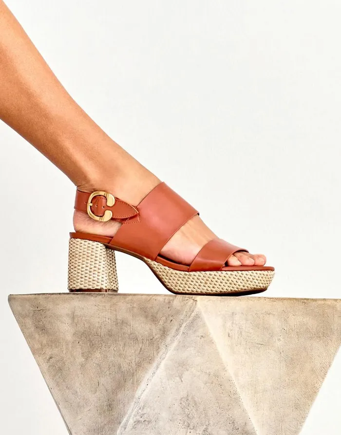 Aerosoles Comfortable Women039s Platform Sandal In Gingerbread Leather Gingerbread Leather Women Dress