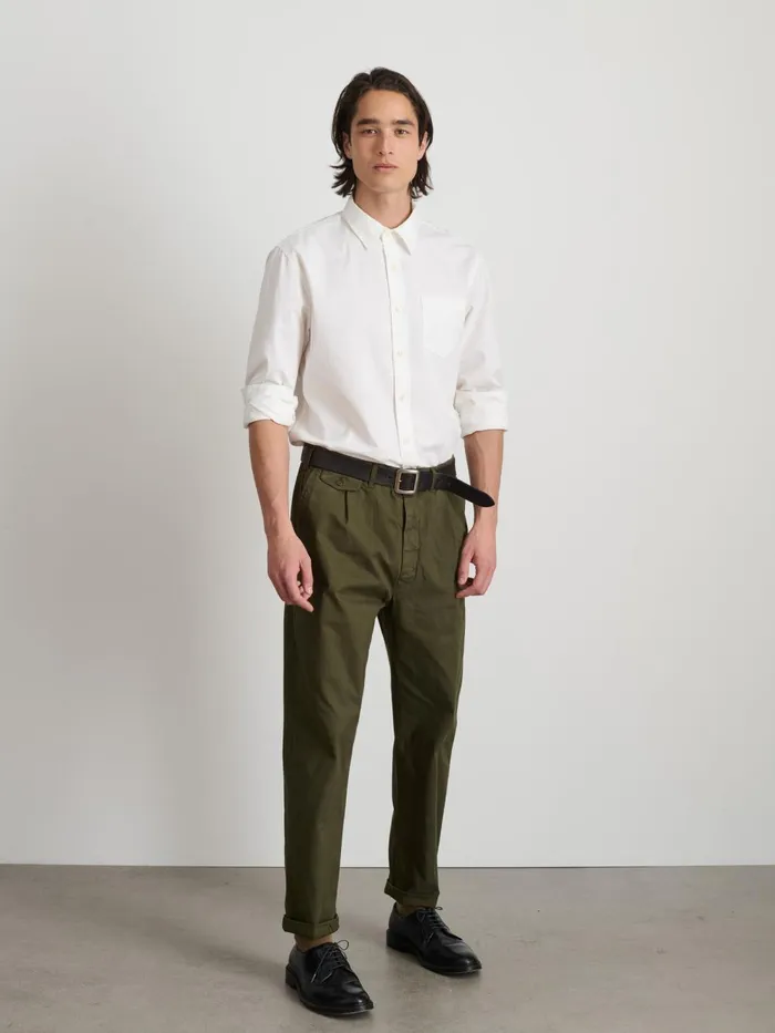 Alex Mill Pants Men Standard Pleated Pant In Chino Military Olive