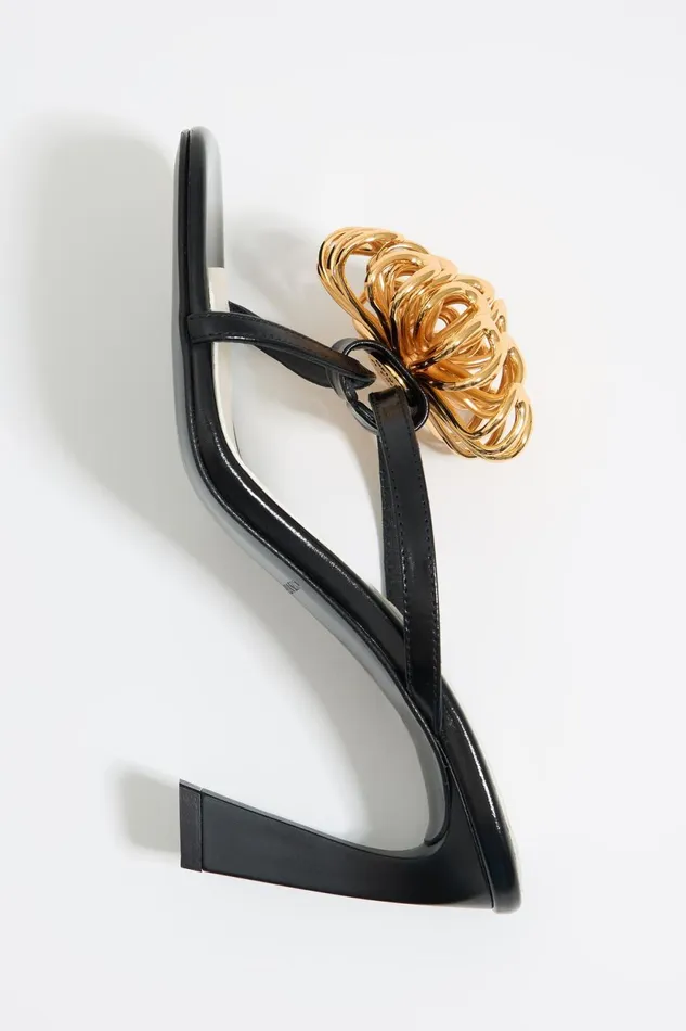 Black Leather Strappy Sandal With Flower Black Women Bimba Y Lola Sandals Black Leather Strappy Sandal With Flower Black Women Bimba Y Lola Sandals