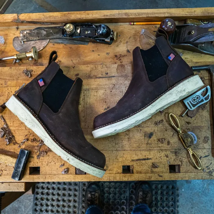 Bull Run Chelsea 6quot Brown Men Danner SlipOns and Wellingtons