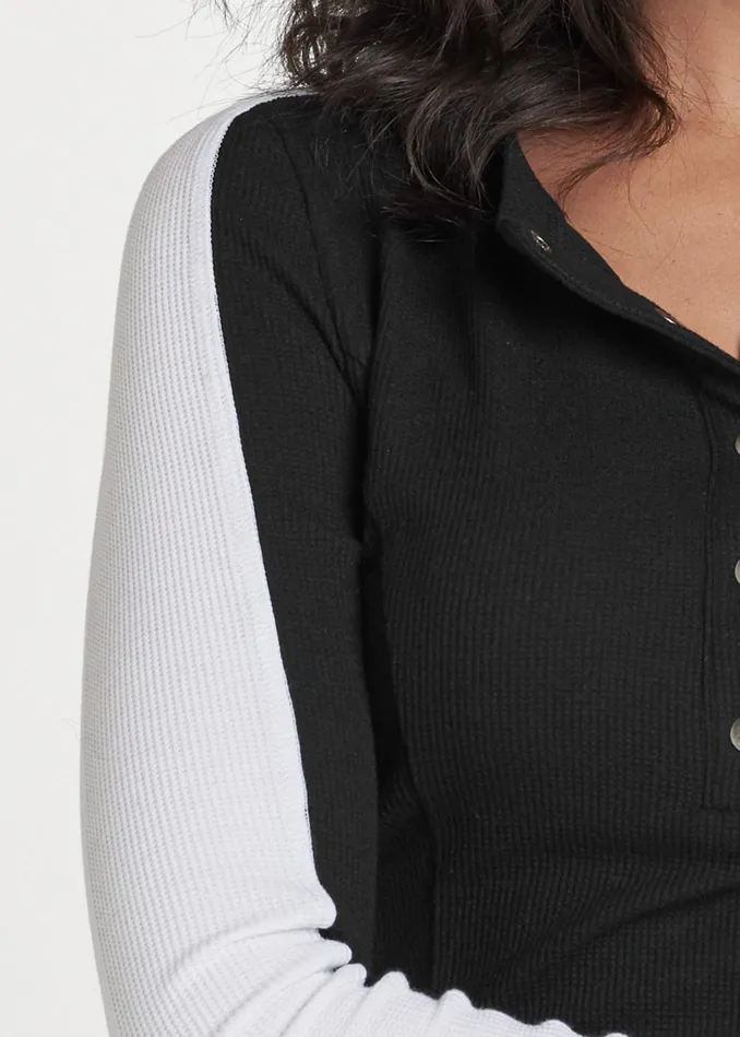 COLOR BLOCK HENLEY TOP Black and White Women VENUS Tops