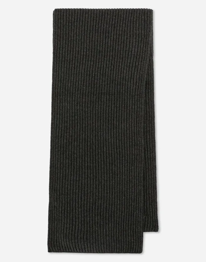 Dolce and Gabbana Scarves And Silks Men Wool Scarf With DG Patch Grey Dolce and Gabbana Scarves And Silks Men Wool Scarf With DG Patch Grey