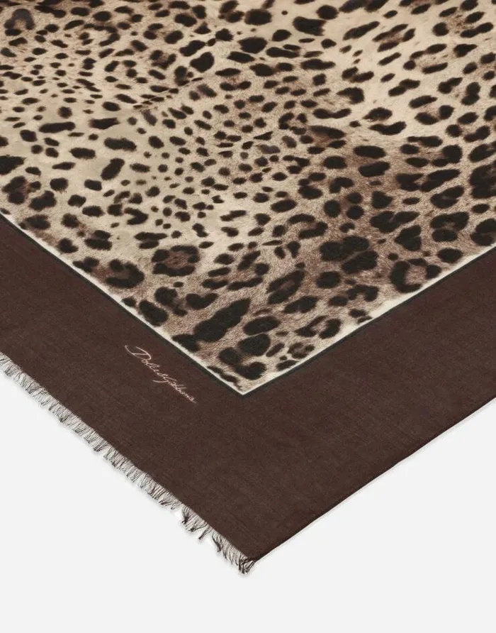 Dolce and Gabbana Scarves And Silks Women Leopardprint Modal And Cashmere Scarf 135215200 Brown Dolce and Gabbana Scarves And Silks Women Leopardprint Modal And Cashmere Scarf 135215200 Brown