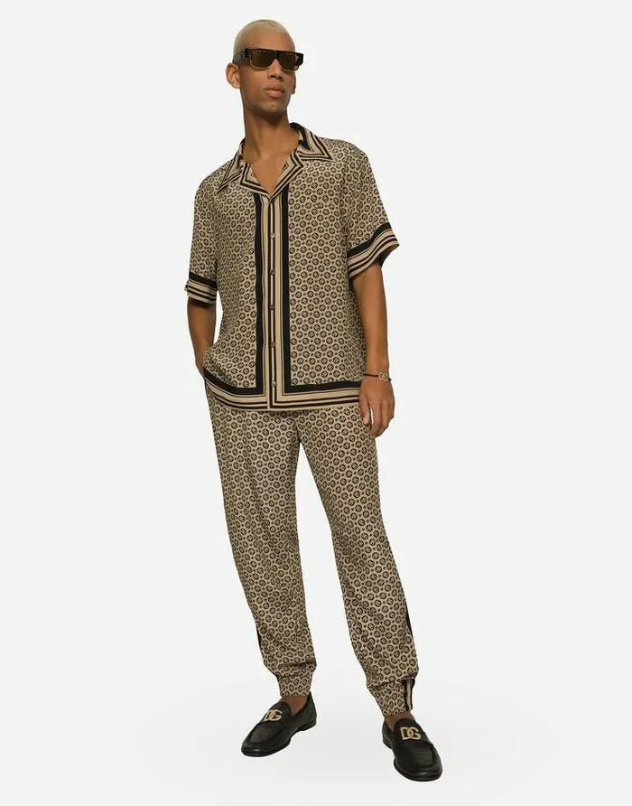 Dolce and Gabbana Shirts Men Crepe De Chine Hawaiian Shirt With DG Logo Print Green Dolce and Gabbana Shirts Men Crepe De Chine Hawaiian Shirt With DG Logo Print Green