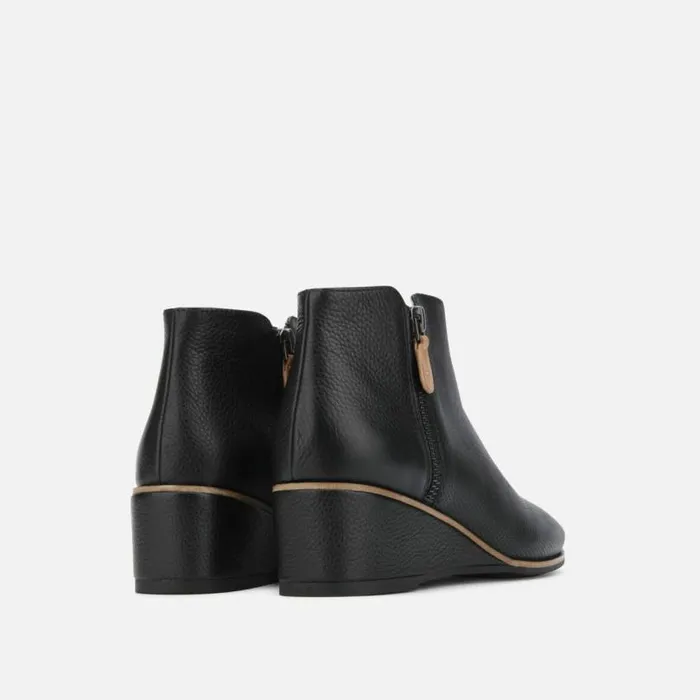 Ella Wedge Zip Bootie Black Women Kenneth Cole Boots Booties