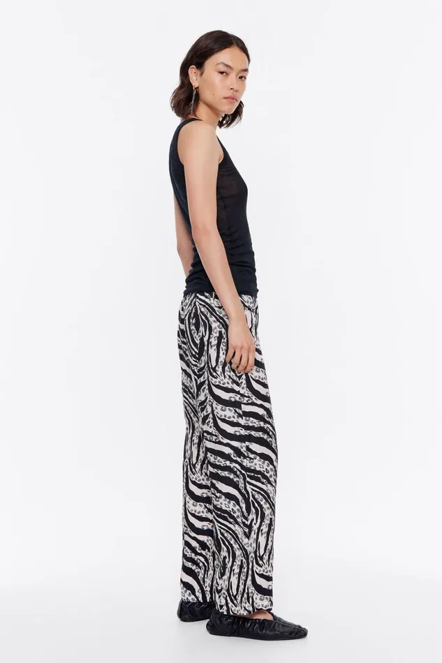 Ivory Zebra Fluid Trousers Zebra Ivory Women Bimba Y Lola Total Look Ivory Zebra Fluid Trousers Zebra Ivory Women Bimba Y Lola Total Look