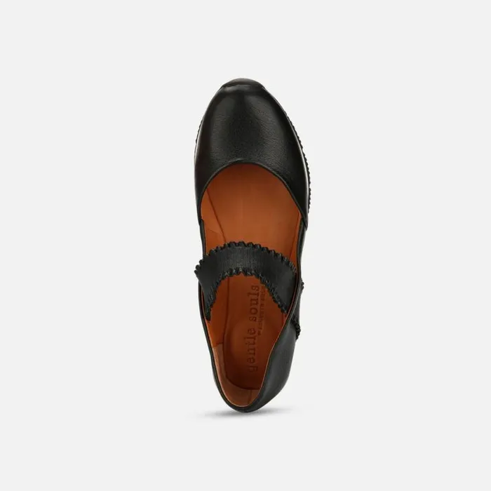 Luca Ruffle Strap Flat Black Women Kenneth Cole Flats