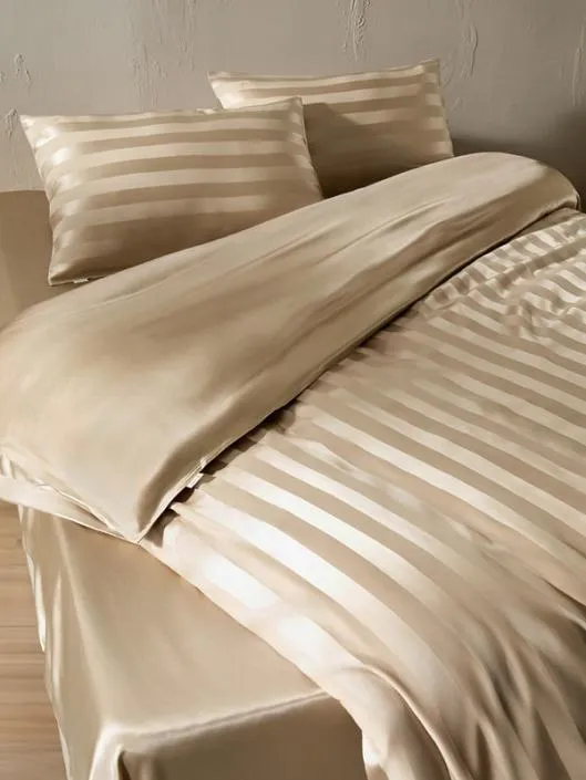 Luxurious Mulberry Silk Flat Sheet In King Size 8211 LilySilk Home Lilysilk Silk Sheets