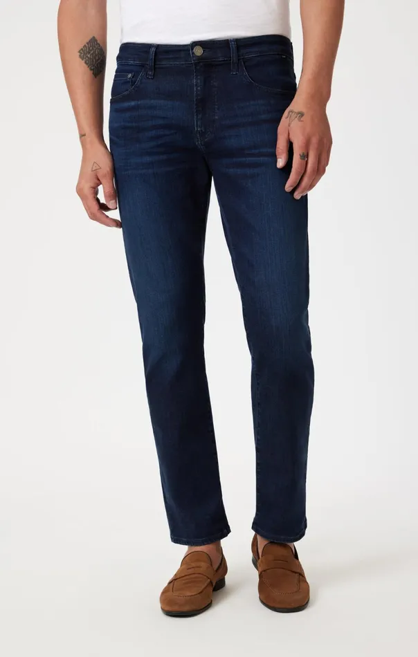Matt Relaxed Straight Leg In Deep Indigo Supermove Men Mavi Jeans Denim