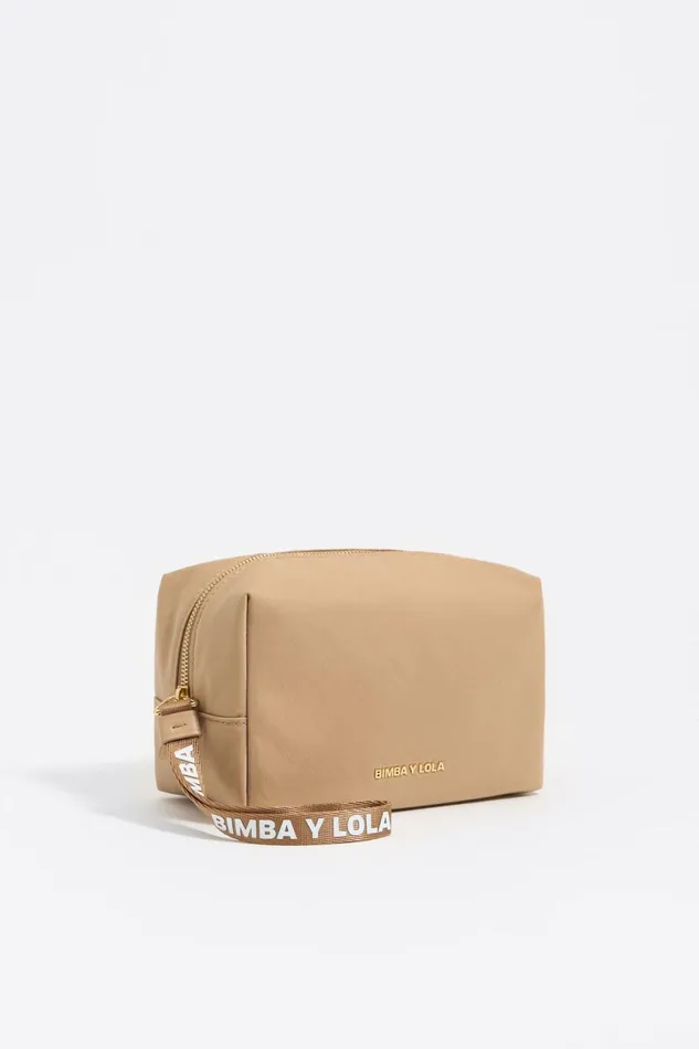 Medium Light Camel Nylon Makeup Case Light Camel Women Bimba Y Lola Vanity Pouches Medium Light Camel Nylon Makeup Case Light Camel Women Bimba Y Lola Vanity Pouches