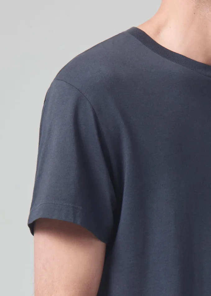 Men Shirts Citizens Of Humanity Everyday Short Sleeve Tee In Charred Cedar