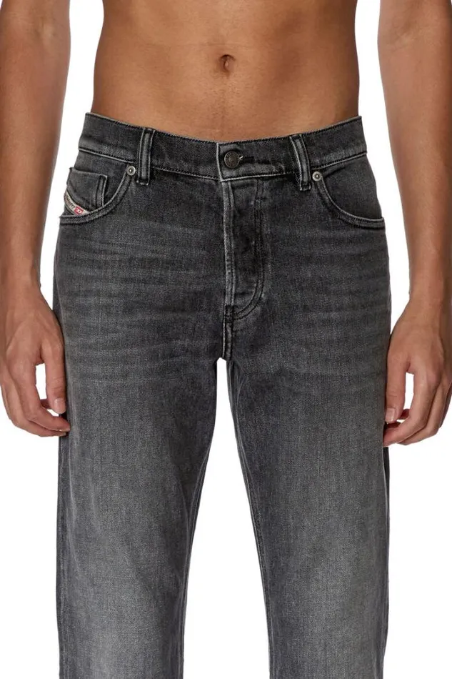 Men Straight Jeans 1995 DSark 09f84 Blackdark Grey Diesel Straight Men Straight Jeans 1995 DSark 09f84 Blackdark Grey Diesel Straight