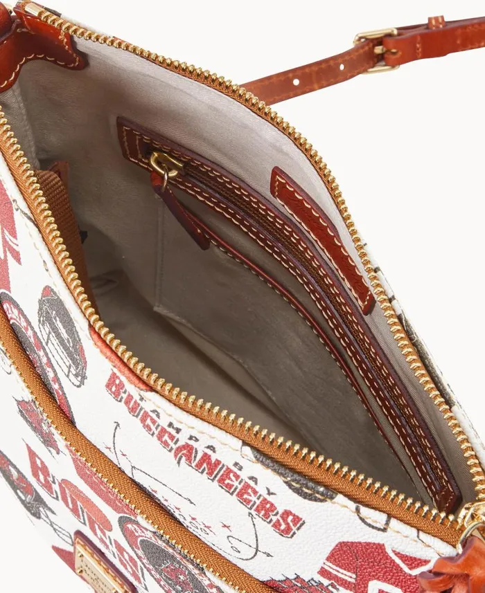 NFL Buccaneers Crossbody Buccaneers Woman Dooney and Bourke Crossbodies NFL Buccaneers Crossbody Buccaneers Woman Dooney and Bourke Crossbodies