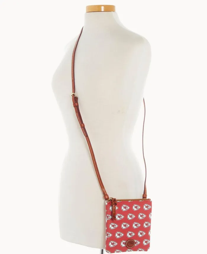 NFL Chiefs Small North South Top Zip Crossbody Chiefs Woman Dooney and Bourke Crossbodies NFL Chiefs Small North South Top Zip Crossbody Chiefs Woman Dooney and Bourke Crossbodies
