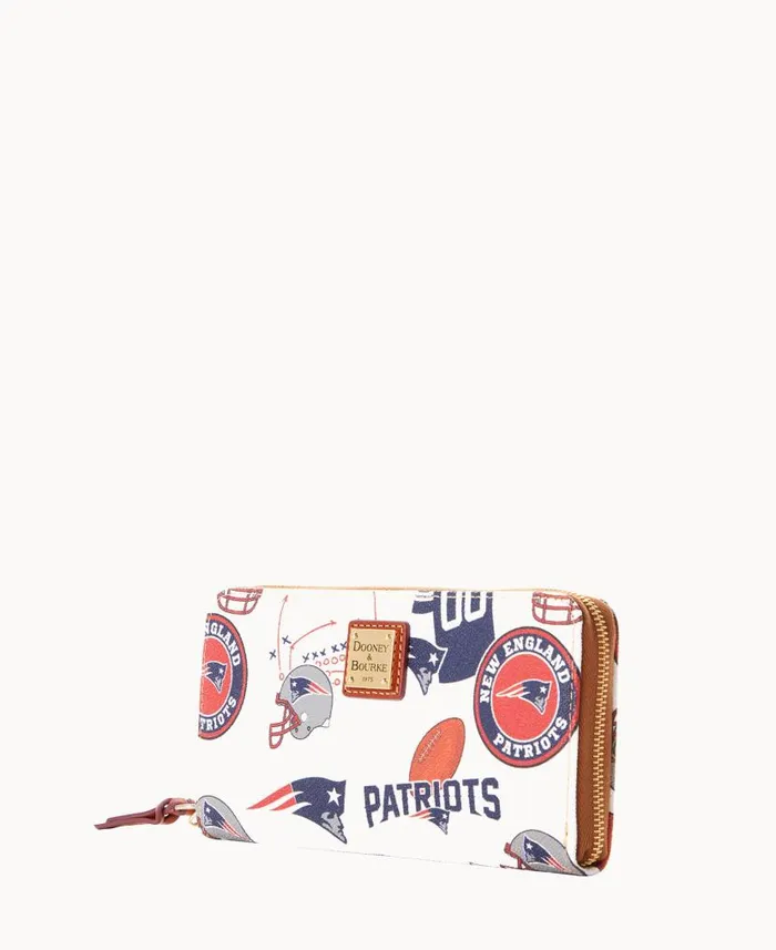 NFL Patriots Large Zip Around Wristlet Patriots ManWoman Dooney and Bourke Wallets