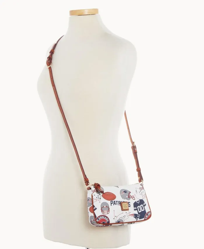 NFL Patriots Lexi Crossbody Sm Coin Case Patriots Woman Dooney and Bourke Crossbodies