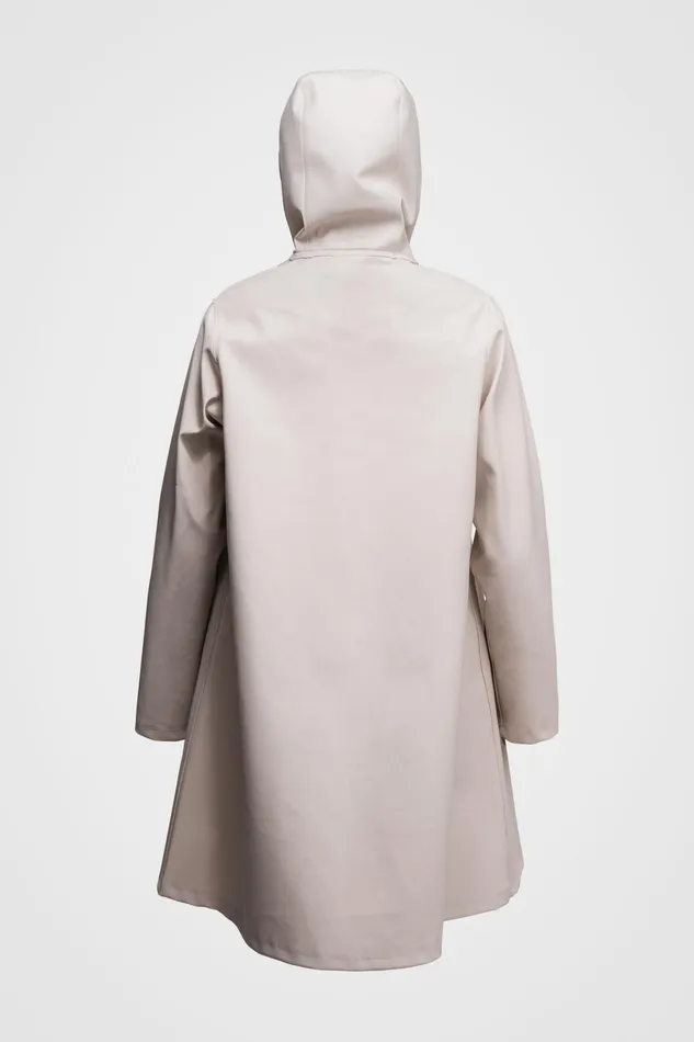 Raincoats Women Stutterheim Mosebacke Raincoat Light Sand
