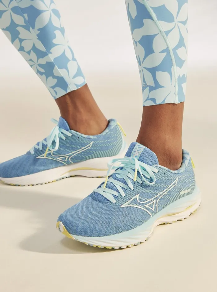 Roxy Running ROXY X MIZUNO Wave Rider 26 Running Shoes B072 Blue 8211 Women