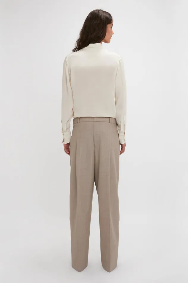Shirts and Tops Women Victoria Beckham Asymmetric Ruffle Blouse In Ivory