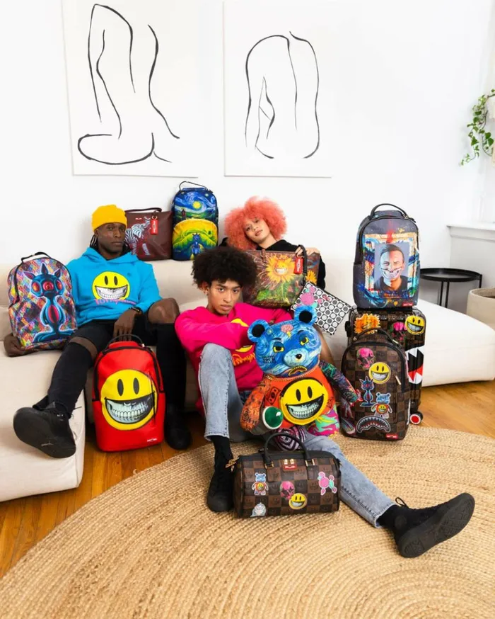 SPRAYGROUND POODLE CHECK RON ENGLISH COLLAB POUCHETTE Bags