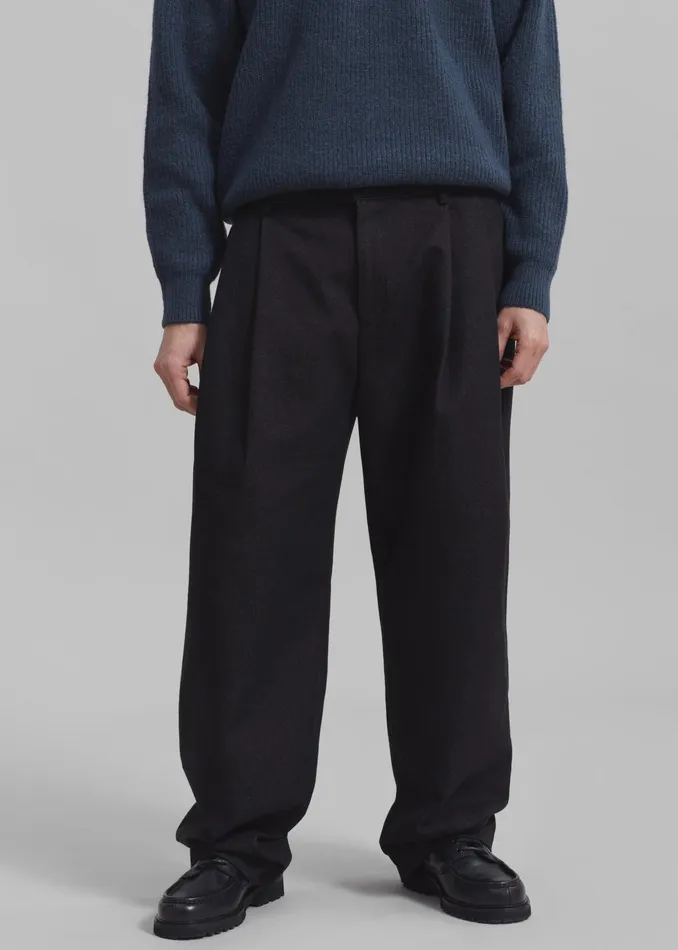 The Frankie Shop Bottoms Stephen Pleated Denim Trousers 8211 Black 8211 Men