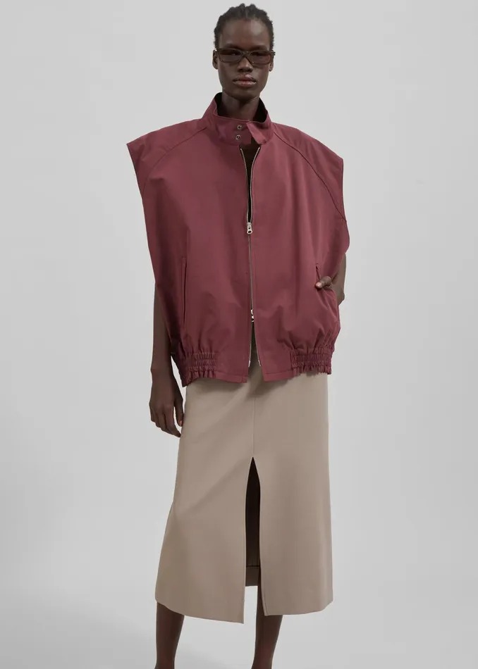 The Frankie Shop Outerwear Lance Sleeveless Bomber Jacket 8211 Burgundy 8211 Women