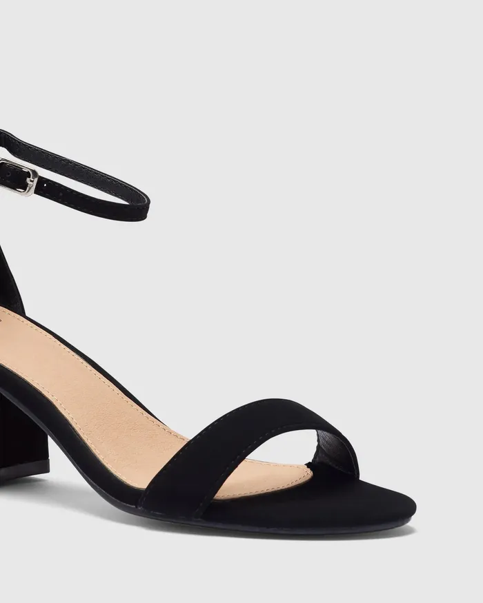 USHAA BLACK Women Block Heels NOVO Shoes USHAA BLACK Women Block Heels NOVO Shoes