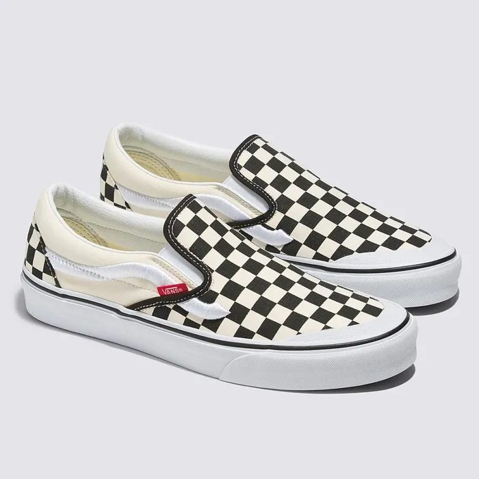 Vans Classics Men Classic SlipOn 138 Sidestripe Shoes Black