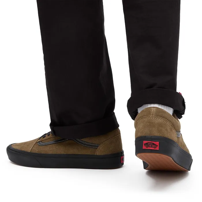 Vans Classics Women Old Skool ComfyCush Suede Shoes Brown