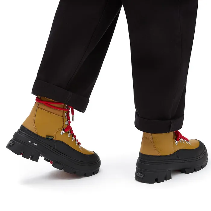 Vans View All Men Colfax Elevate MTE2 Shoes Brown