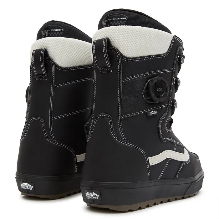 Vans View All Men Invado OG Snowboard Boots Black