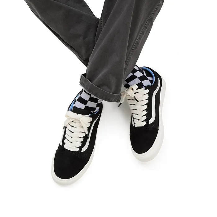Vans View All Men Oversized Laces Old Skool Shoes Black