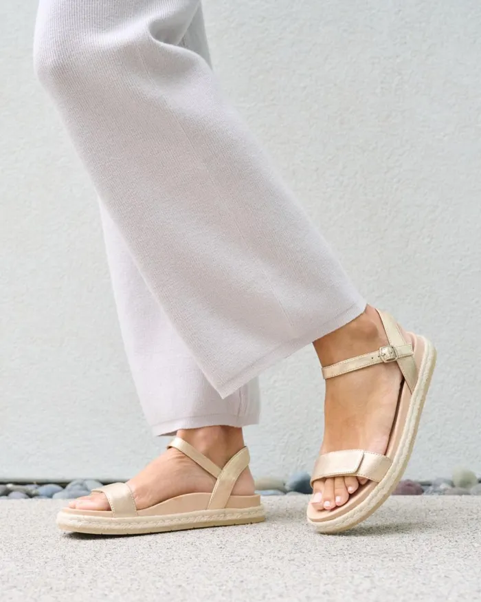 Women ABEO Footwear Sandals Isle Strap Light Gold Women ABEO Footwear Sandals Isle Strap Light Gold