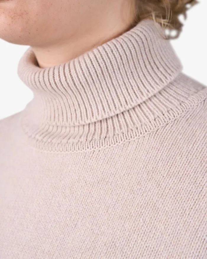 Women Knit Sweaters Colorful Standard Merino Wool Turtleneck Sahara Camel