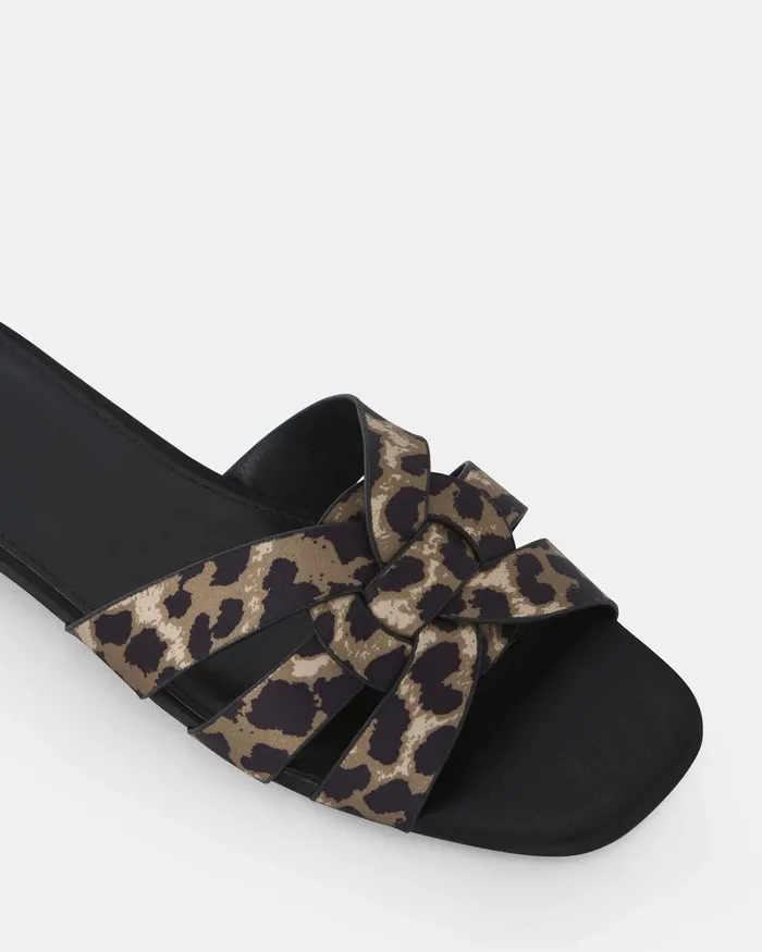 Women SAFRON Leopard Slides NOVO Shoes