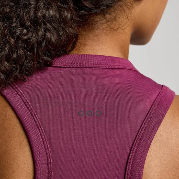 Women Triumph Tank Plum Saucony Tops